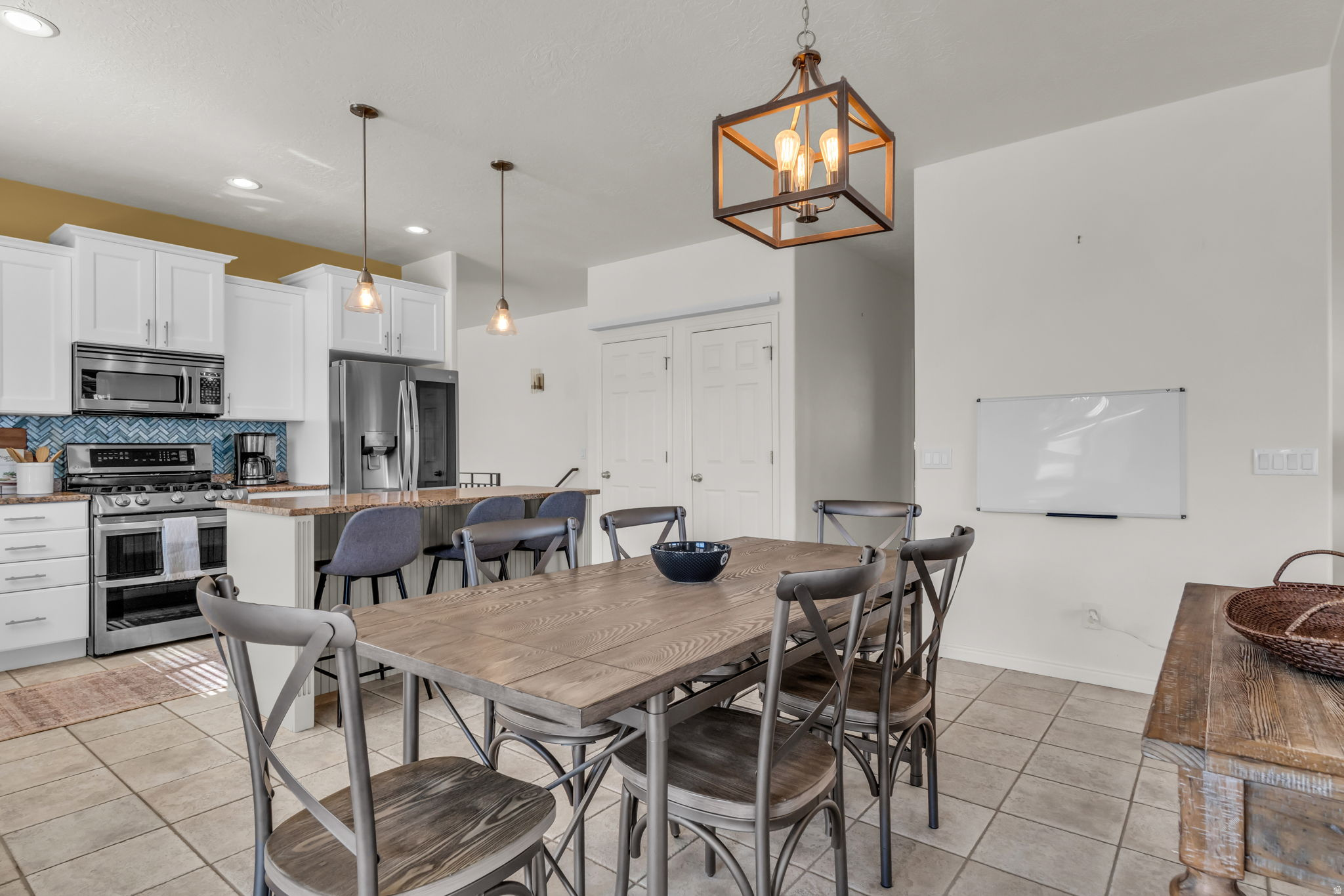 EAGLE CREST 1 - Residential