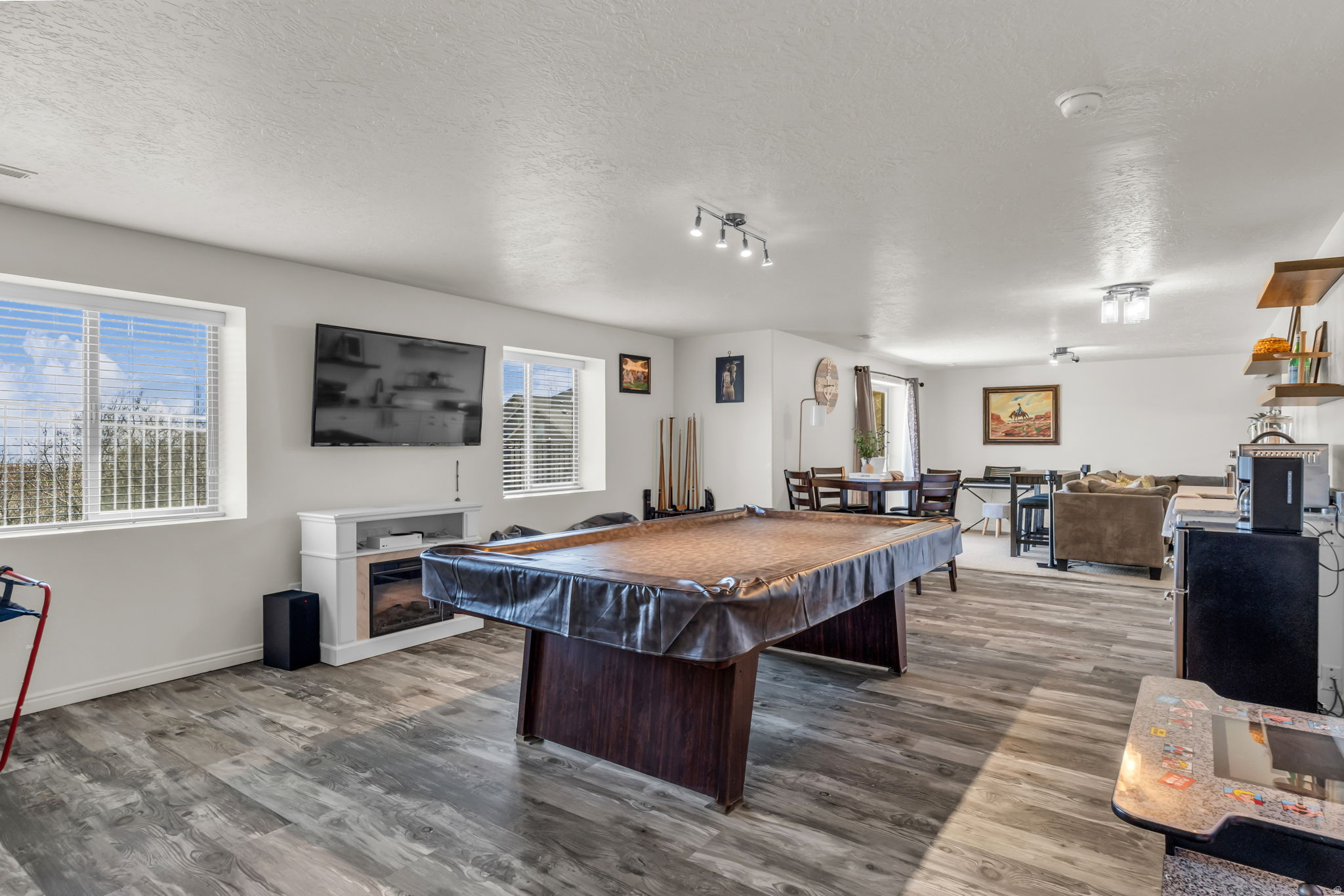 EAGLE CREST 1 - Residential