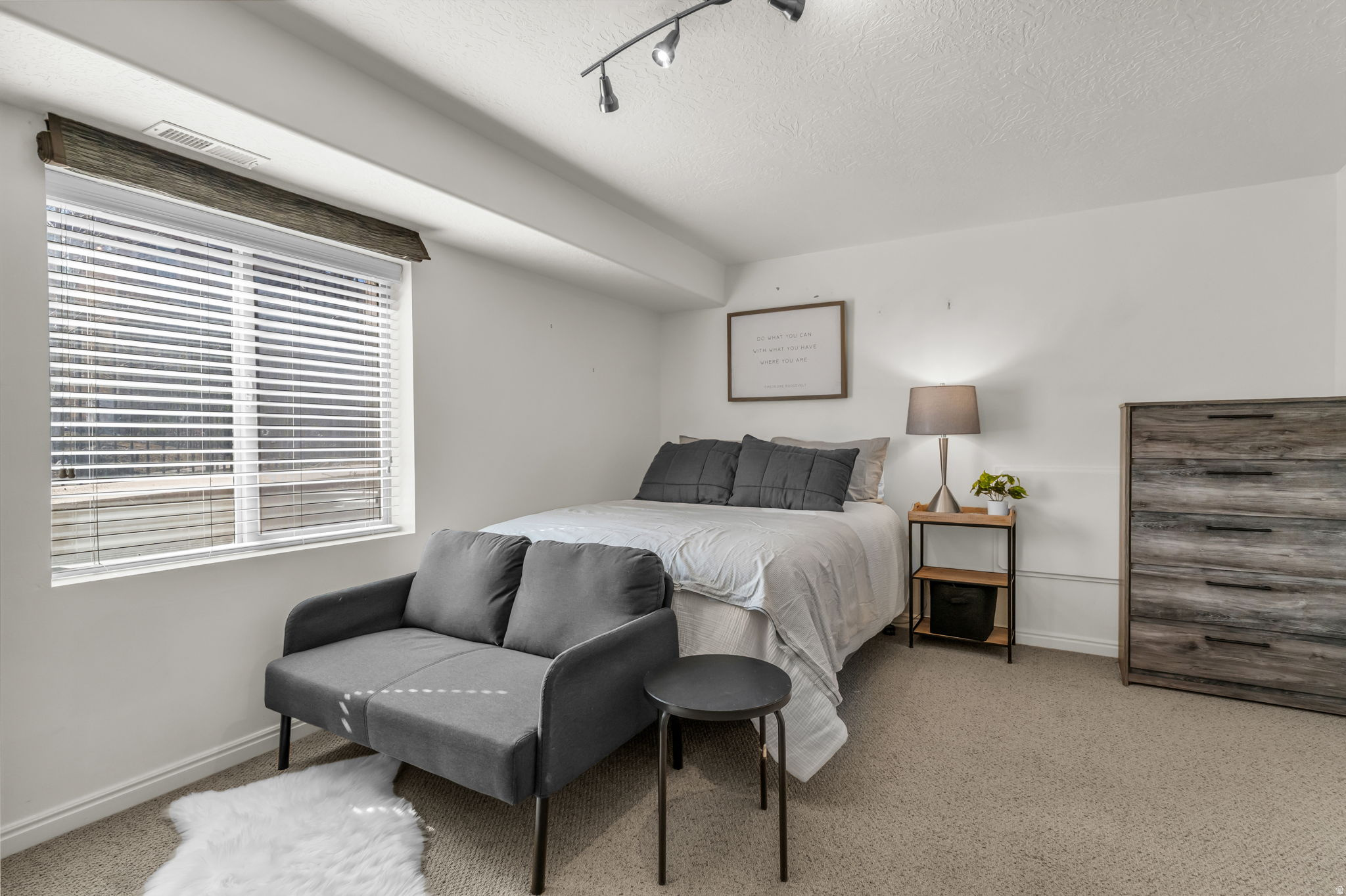 EAGLE CREST 1 - Residential