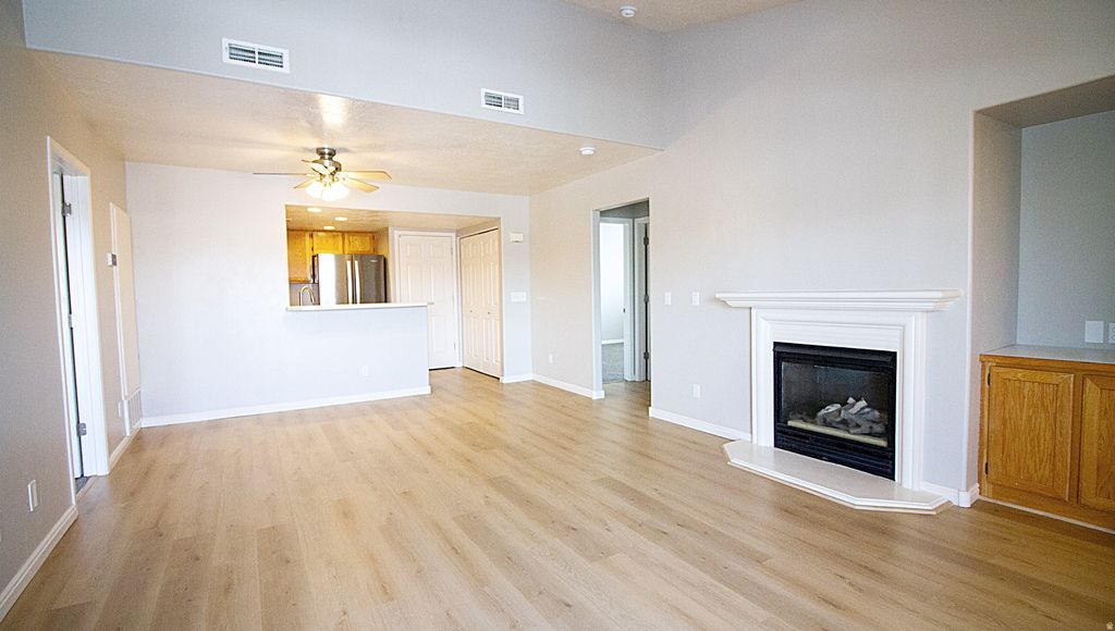 Photo of 490 E 700 S #D42, Clearfield, UT 84015 (MLS # 2141938)