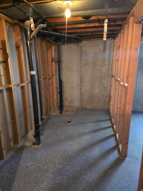 Tiny photo for 3435 S 5020 W, West Valley City, UT 84120 (MLS # 2121284)