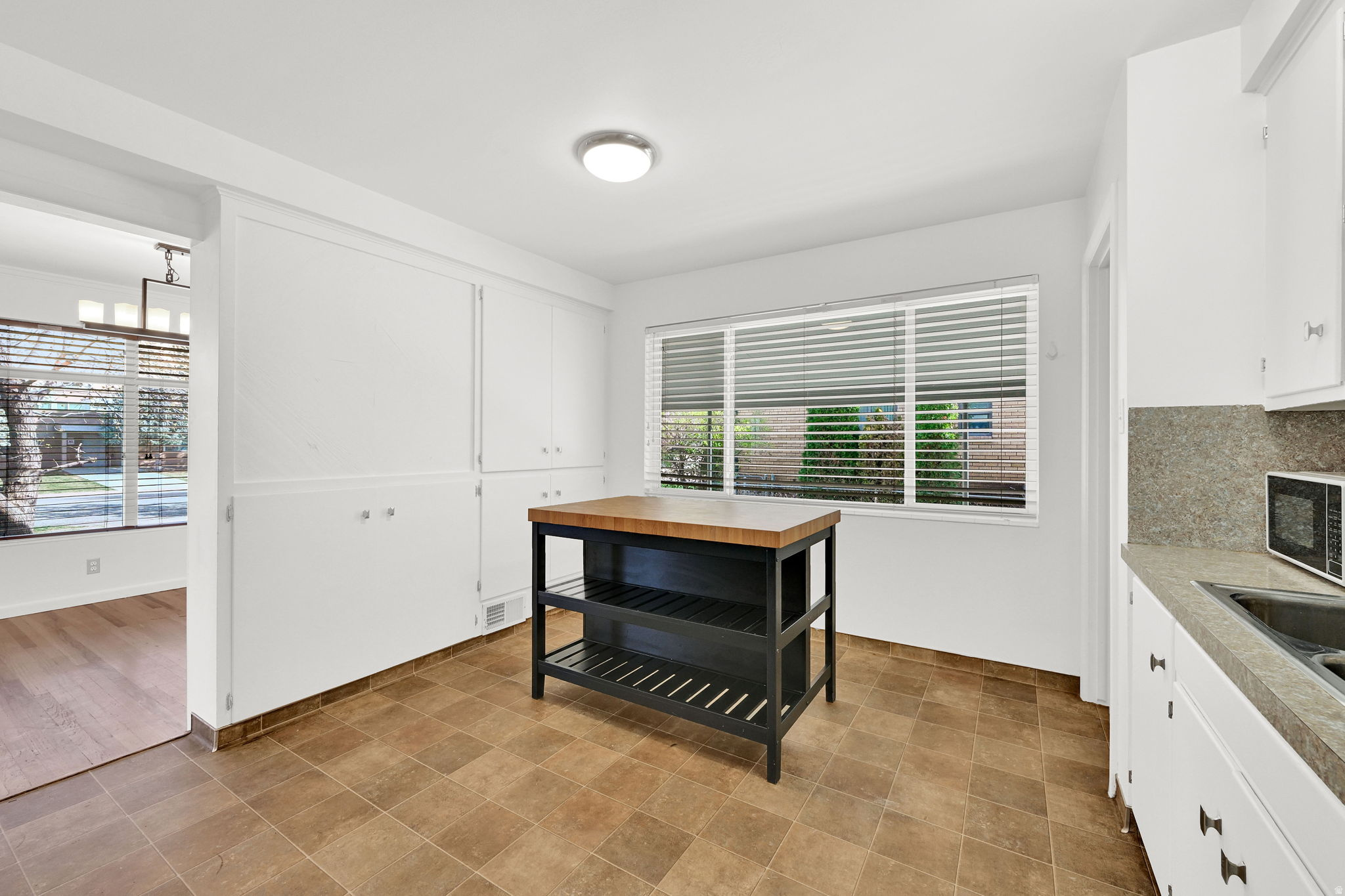 HUNTER HILL - Residential