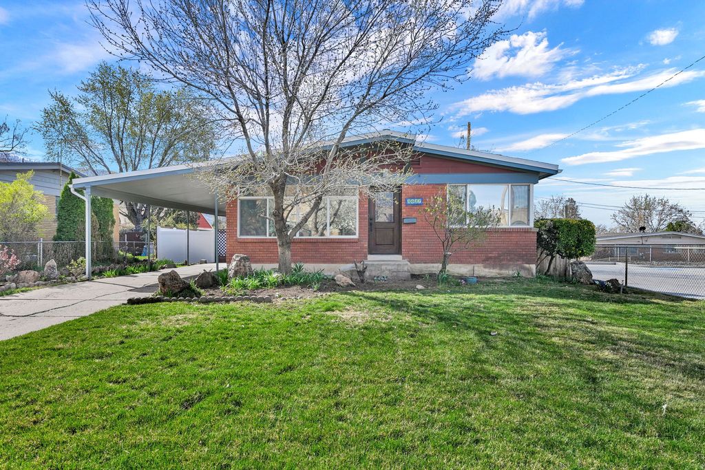 Photo of 1027 E 9TH St S, Ogden, UT 84404 (MLS # 2145978)