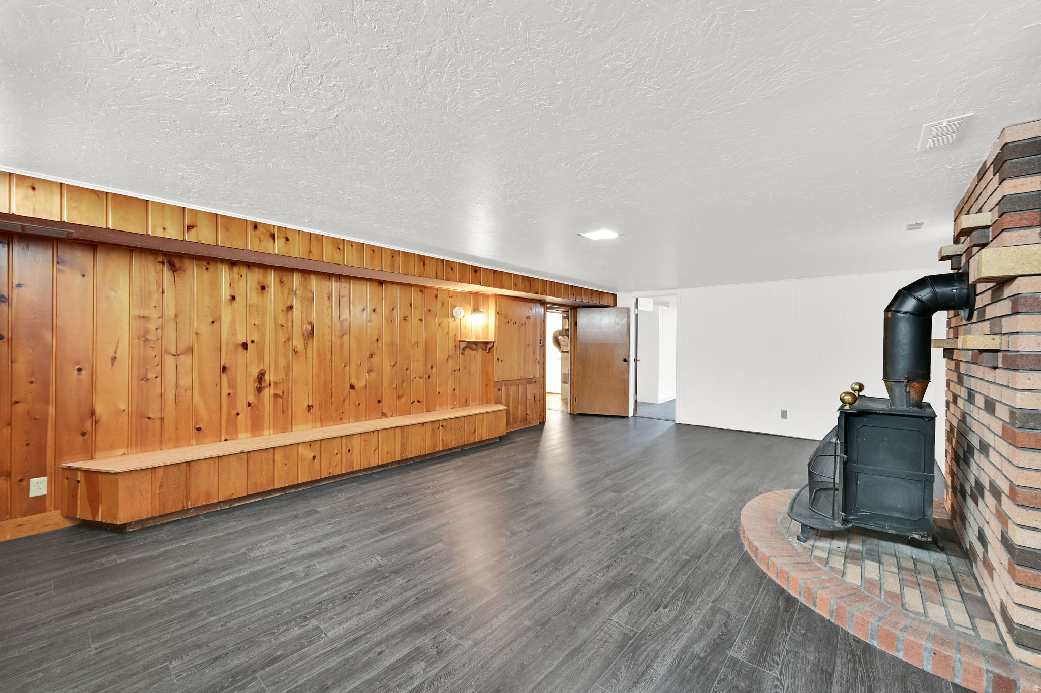 HUNTER HILL - Residential