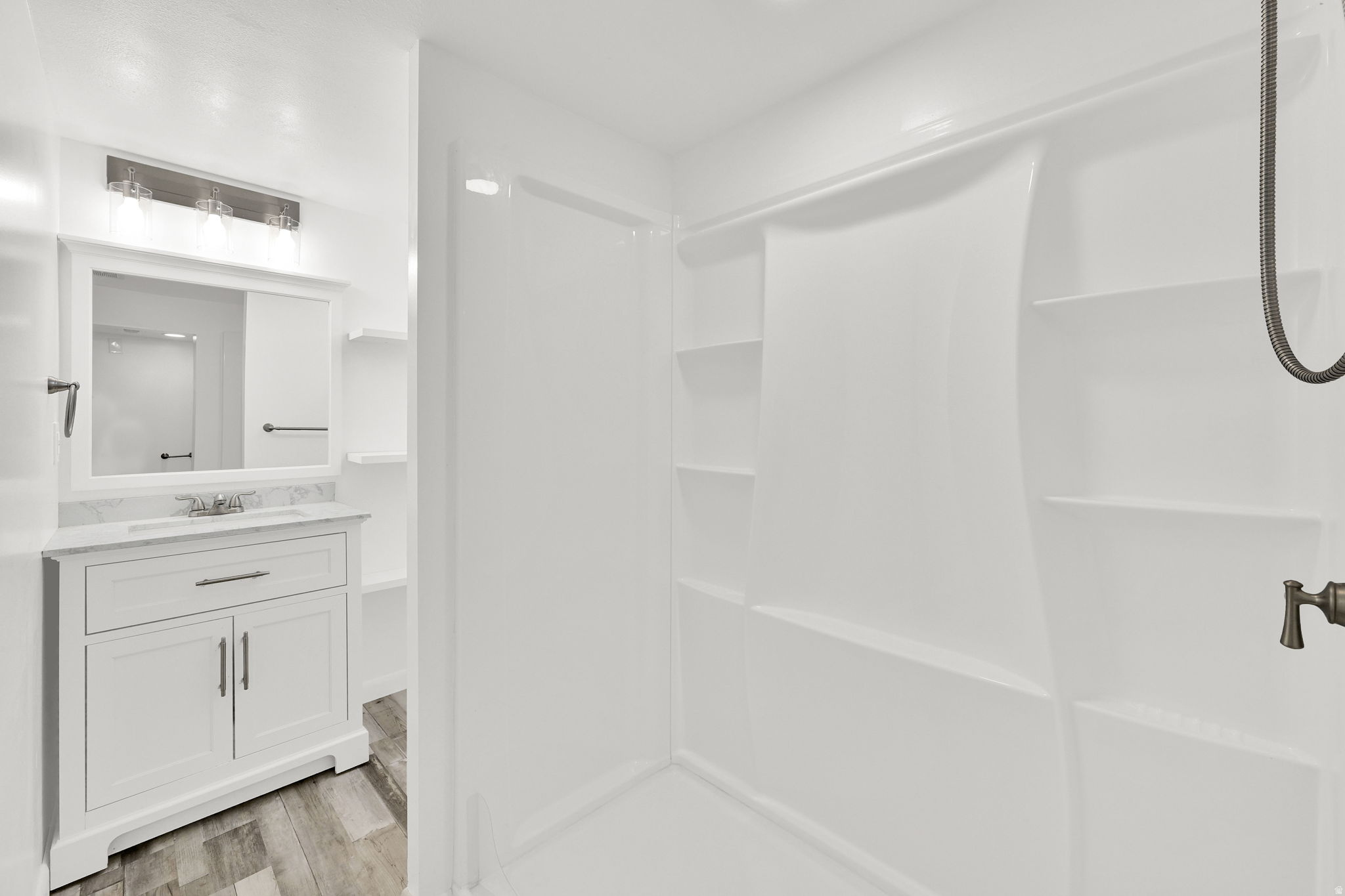 HUNTER HILL - Residential