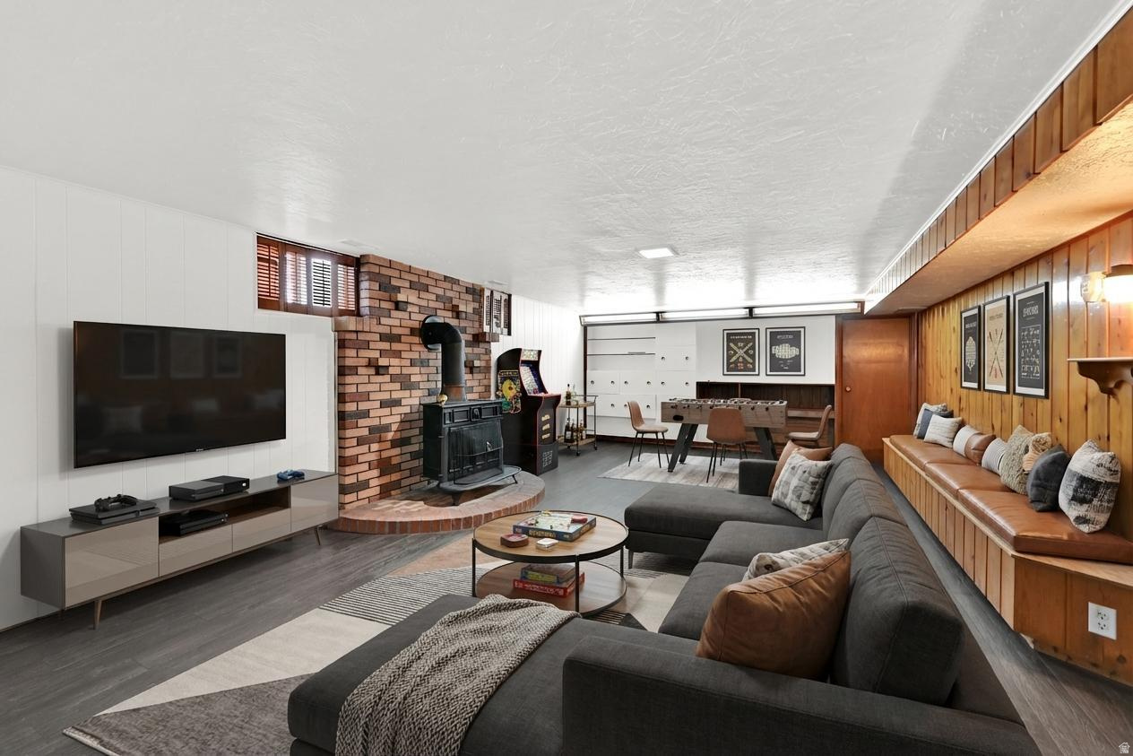 HUNTER HILL - Residential