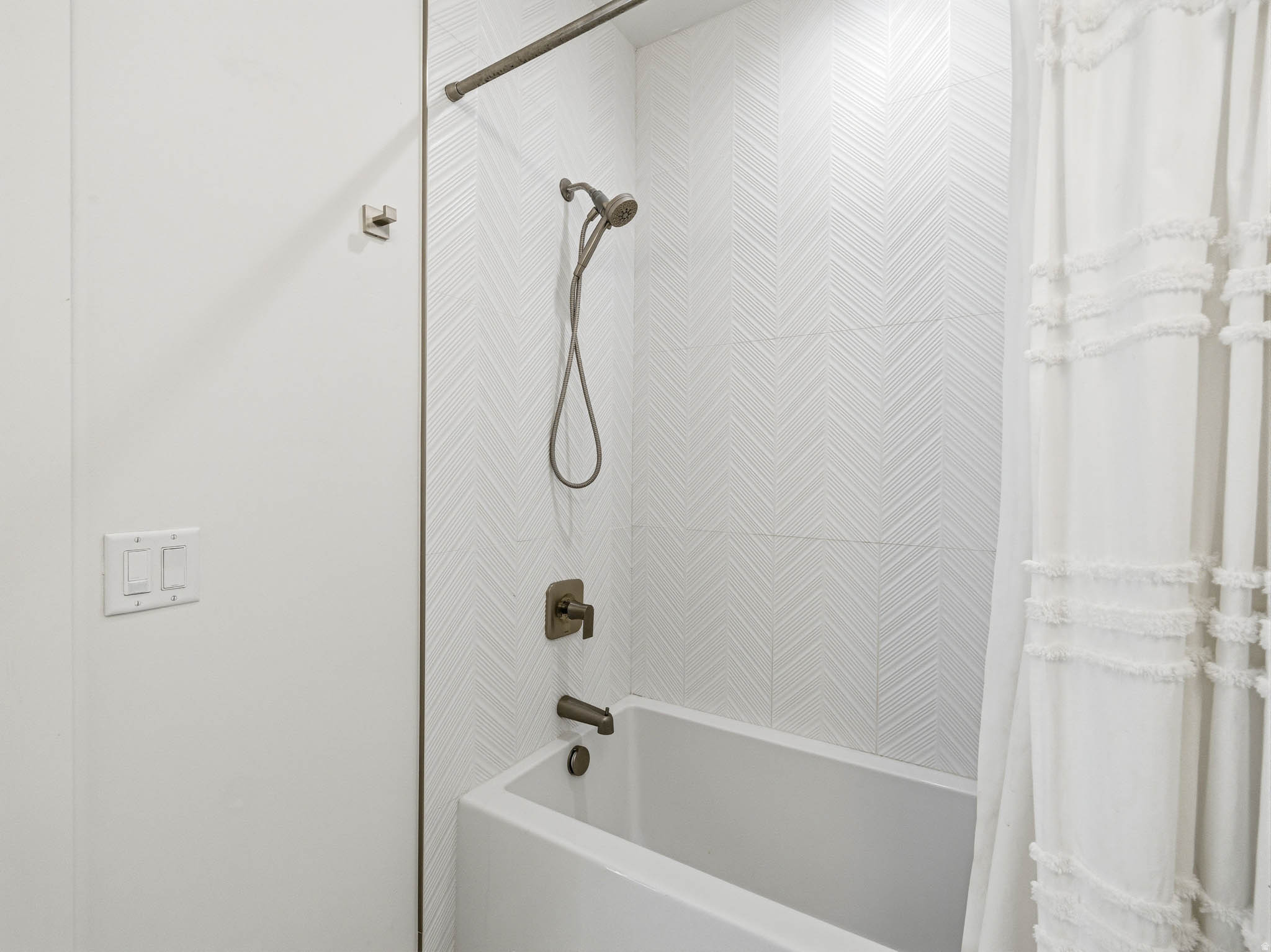 MIDWAY FARMS - Residential