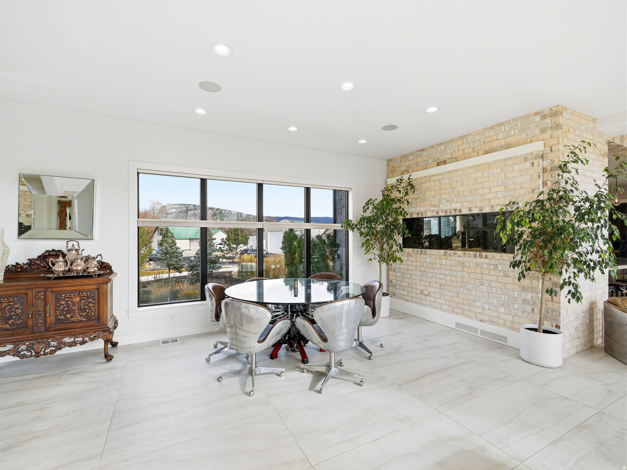 MIDWAY FARMS - Residential