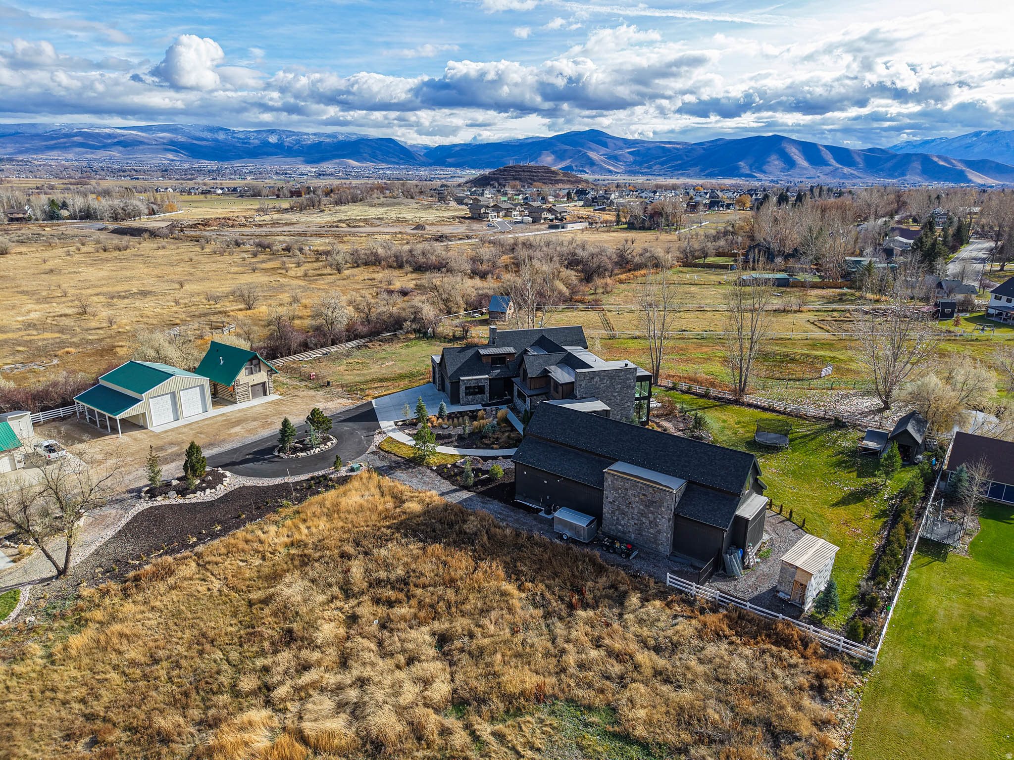 MIDWAY FARMS - Residential