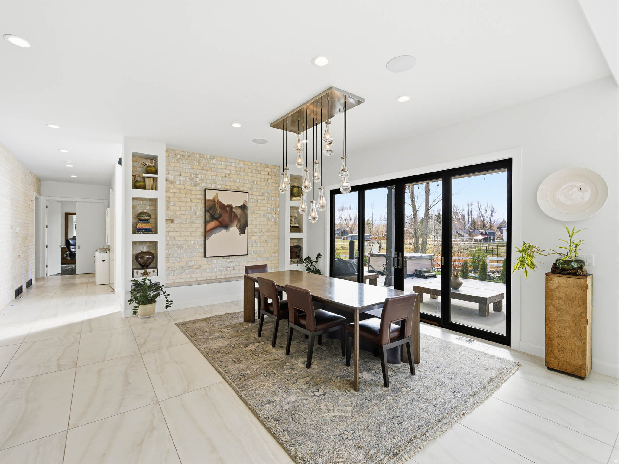 MIDWAY FARMS - Residential