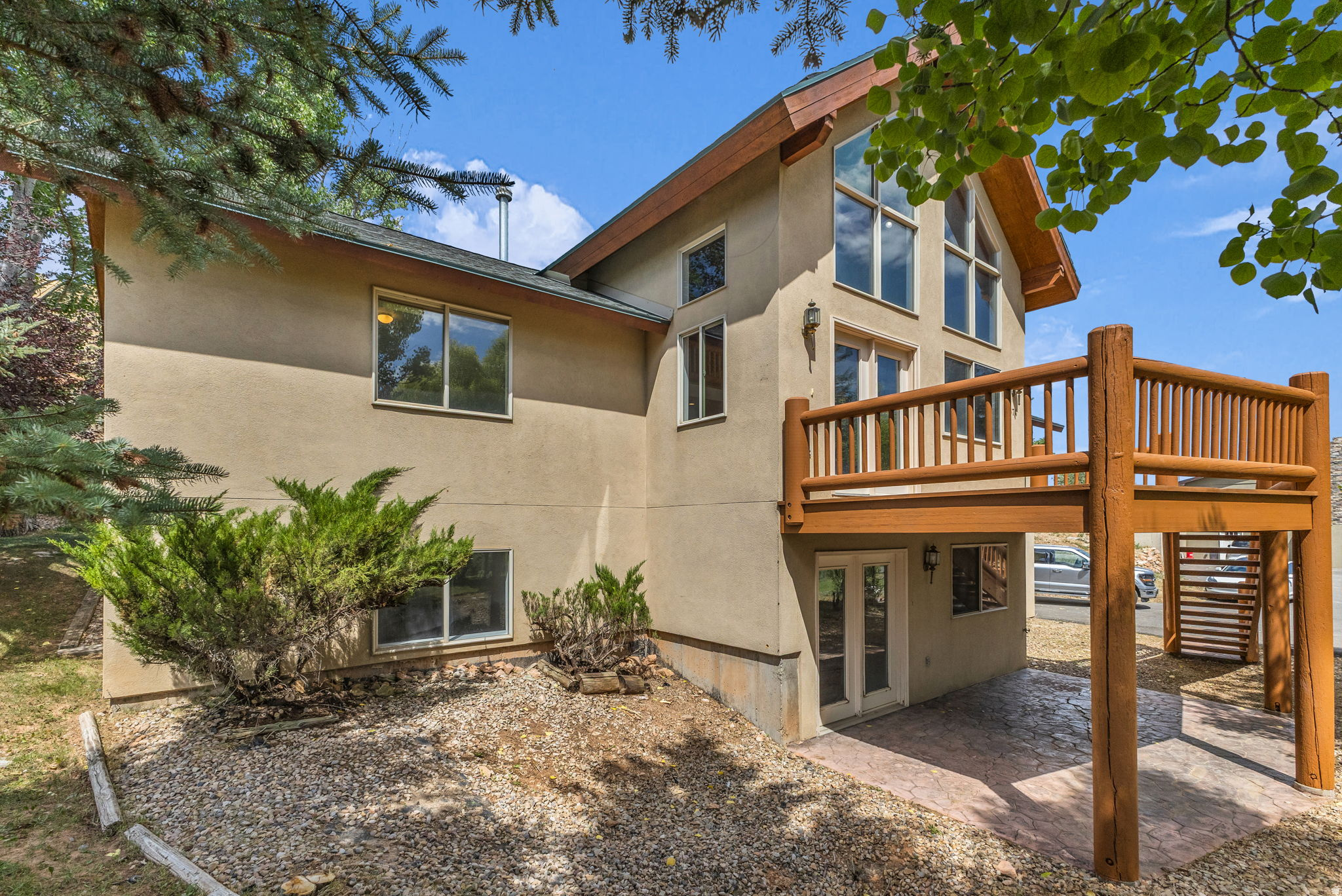 NORTH SUMMIT - Residential