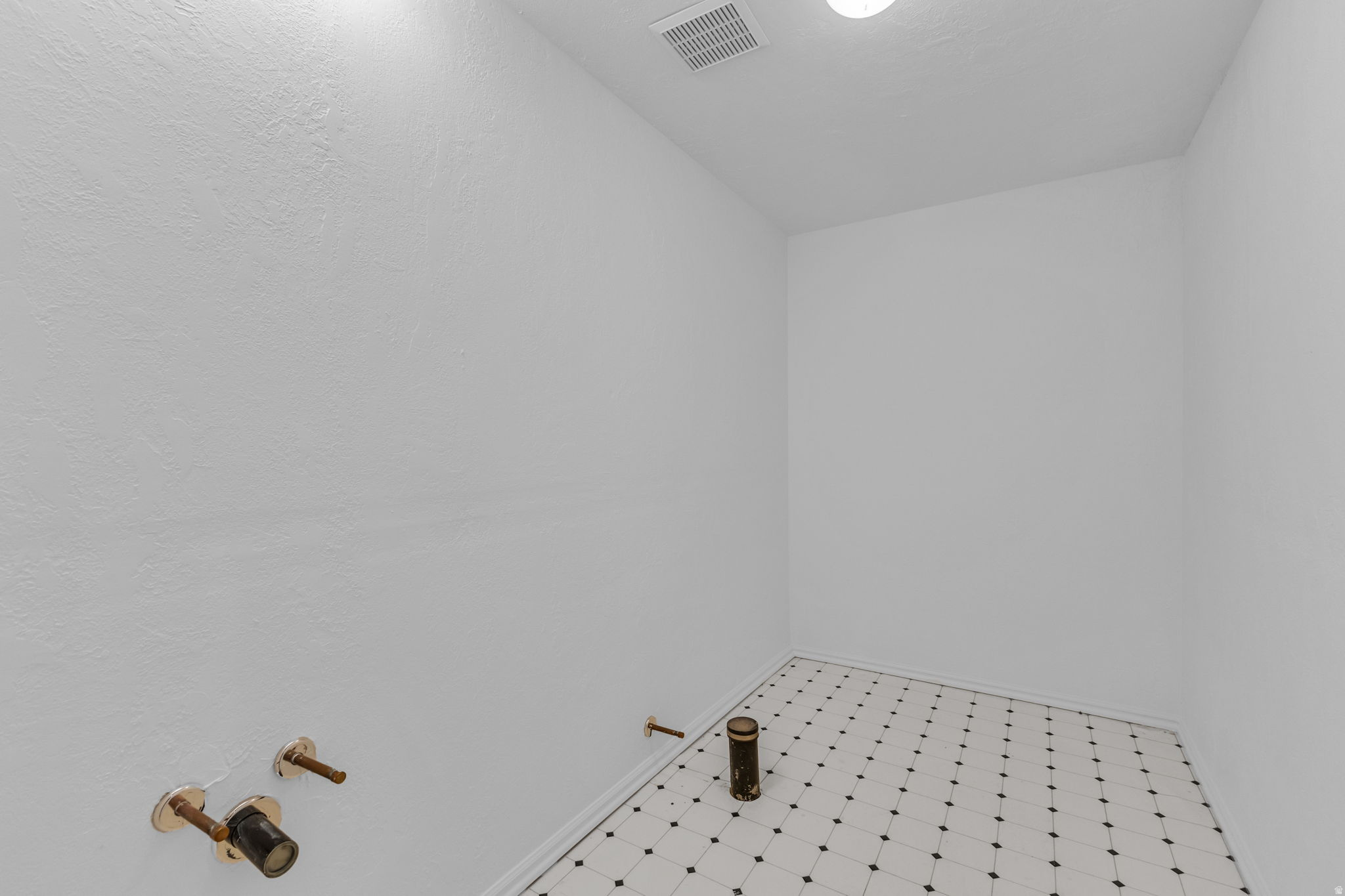 NORTH SUMMIT - Residential