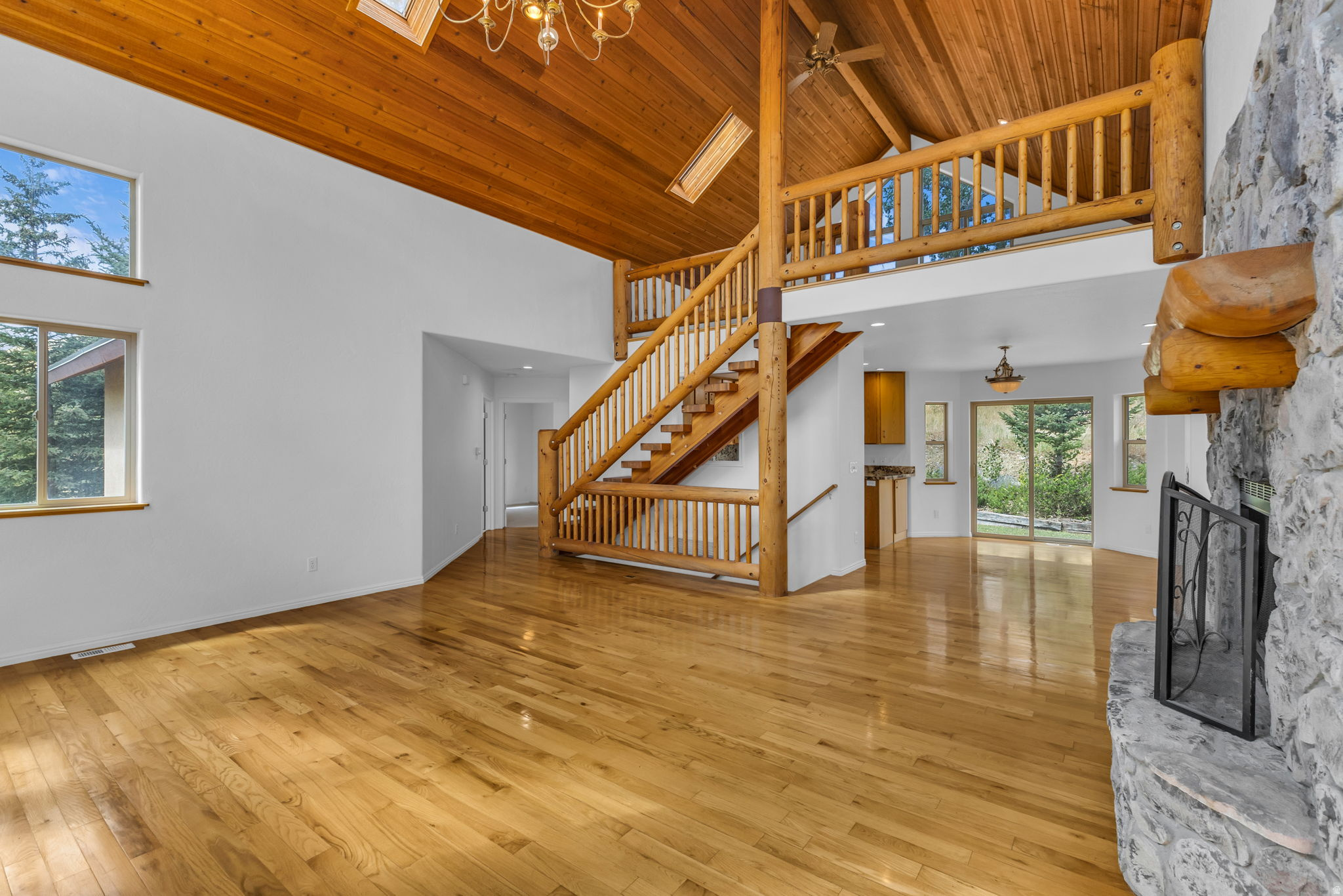 NORTH SUMMIT - Residential