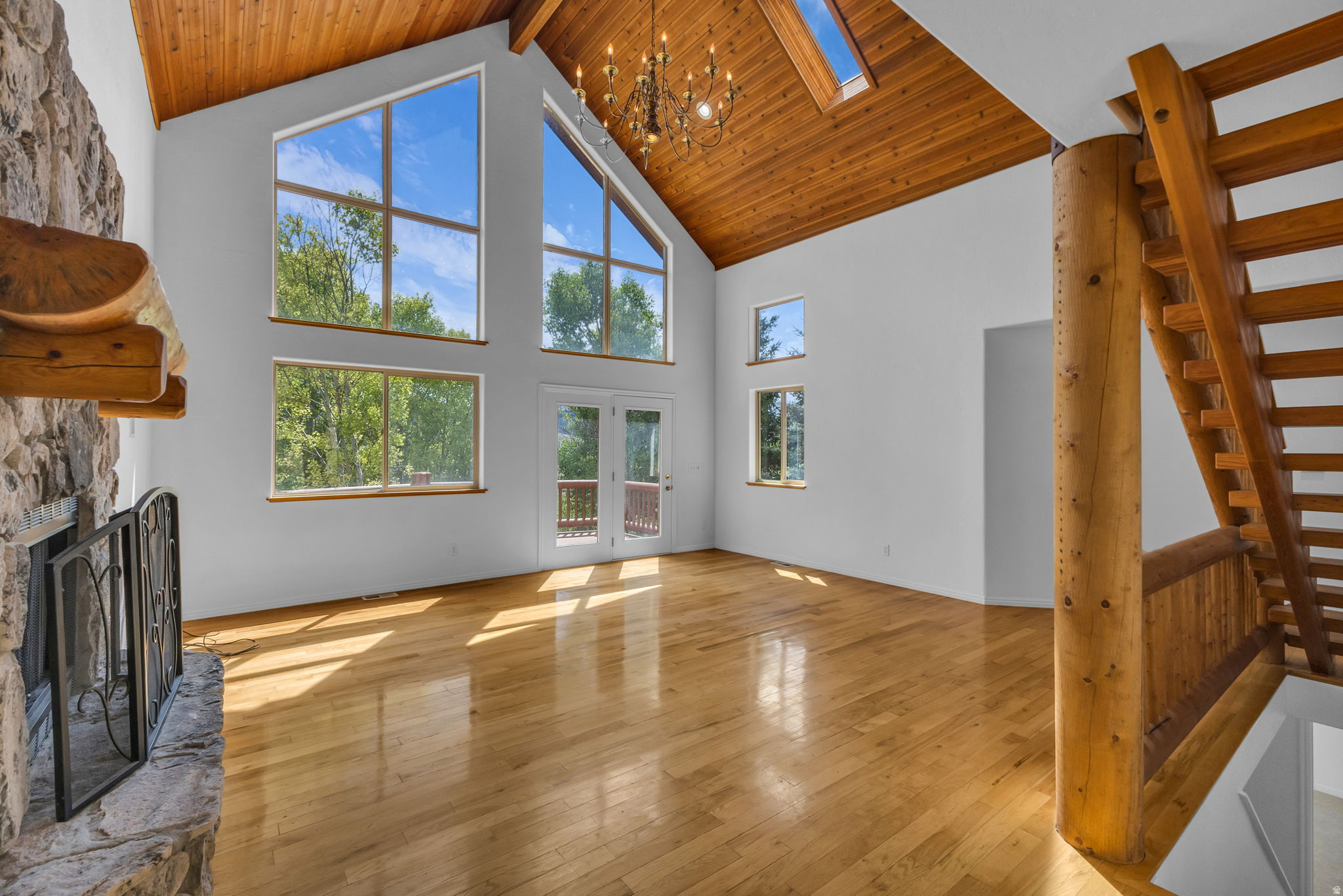 NORTH SUMMIT - Residential