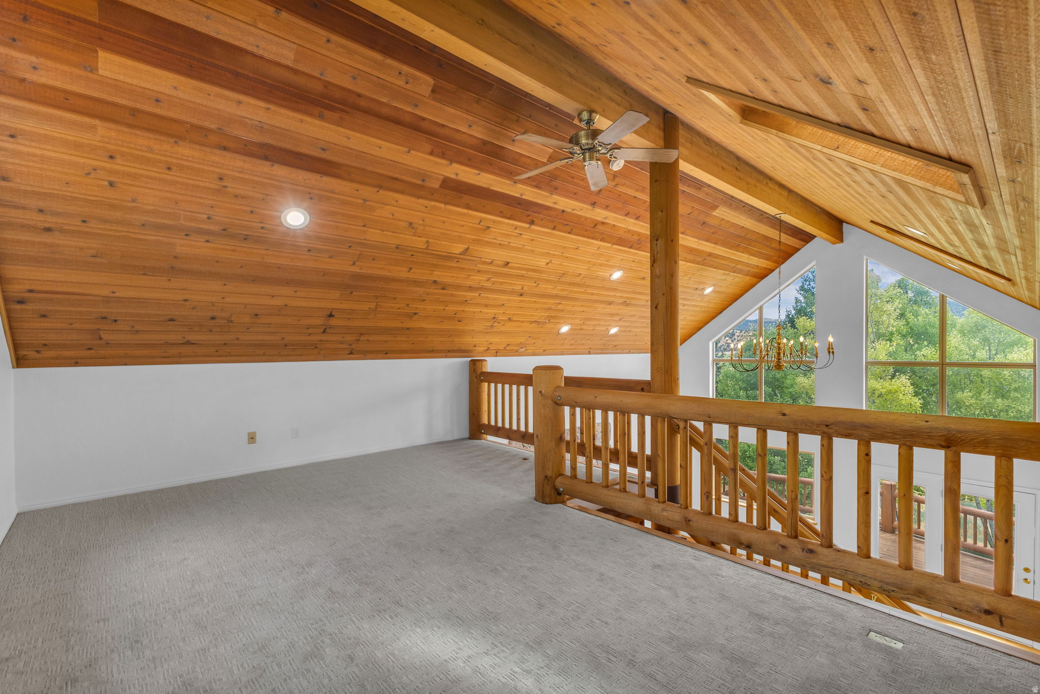 NORTH SUMMIT - Residential