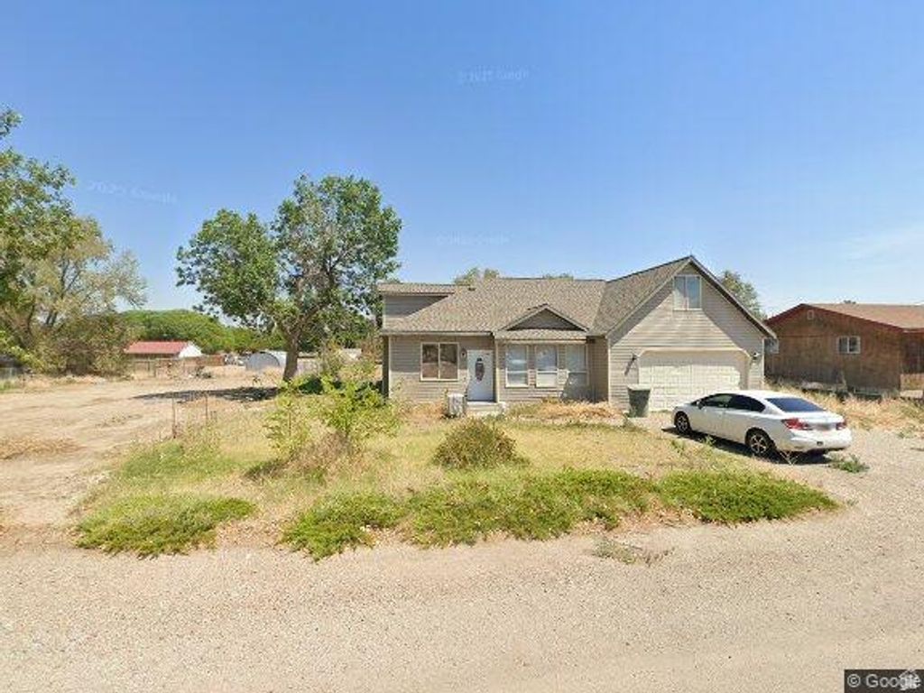 Photo of 315 S CLARK ST, Green River, UT 84525 (MLS # 2136268)