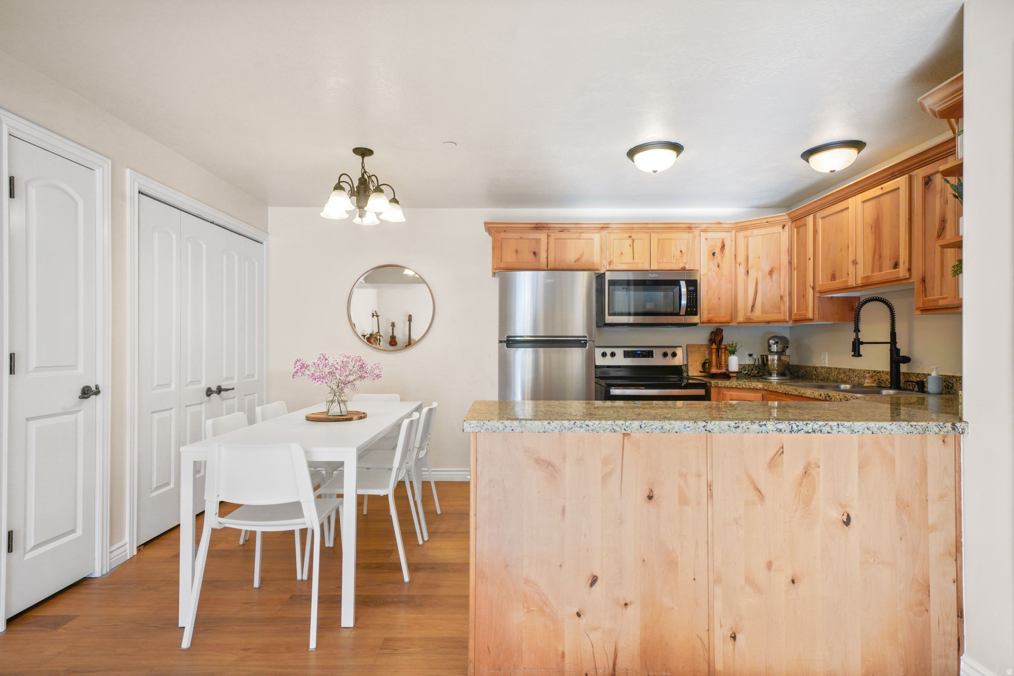 MAPLEWOOD - Residential