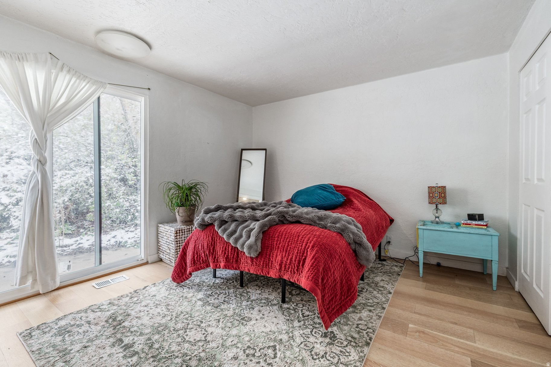 LITTLE MOUNT - Residential Income