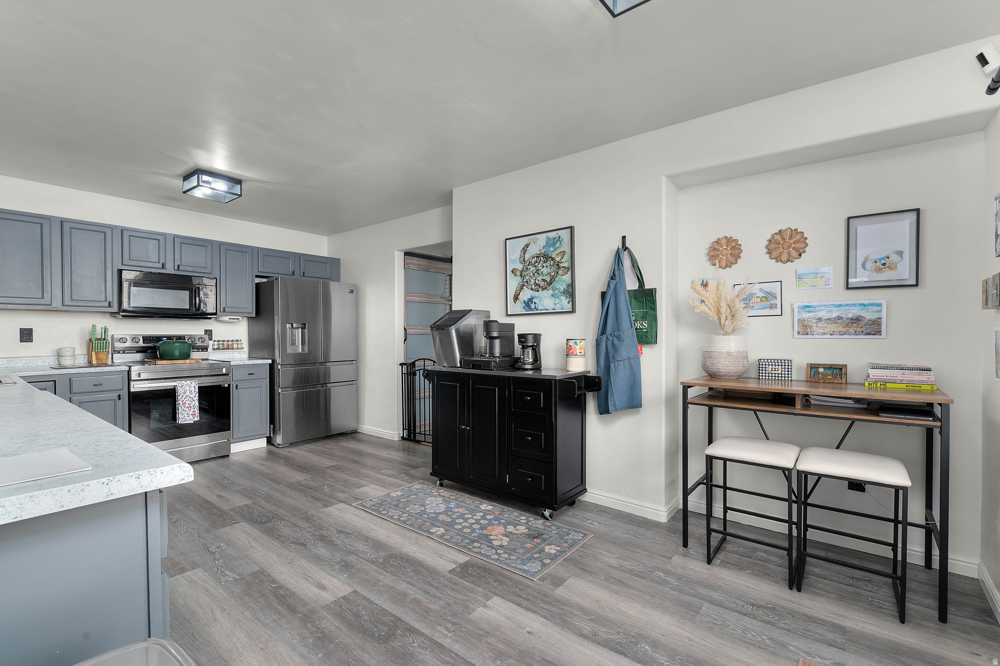 COMISKEY PARK GARDEN - Residential