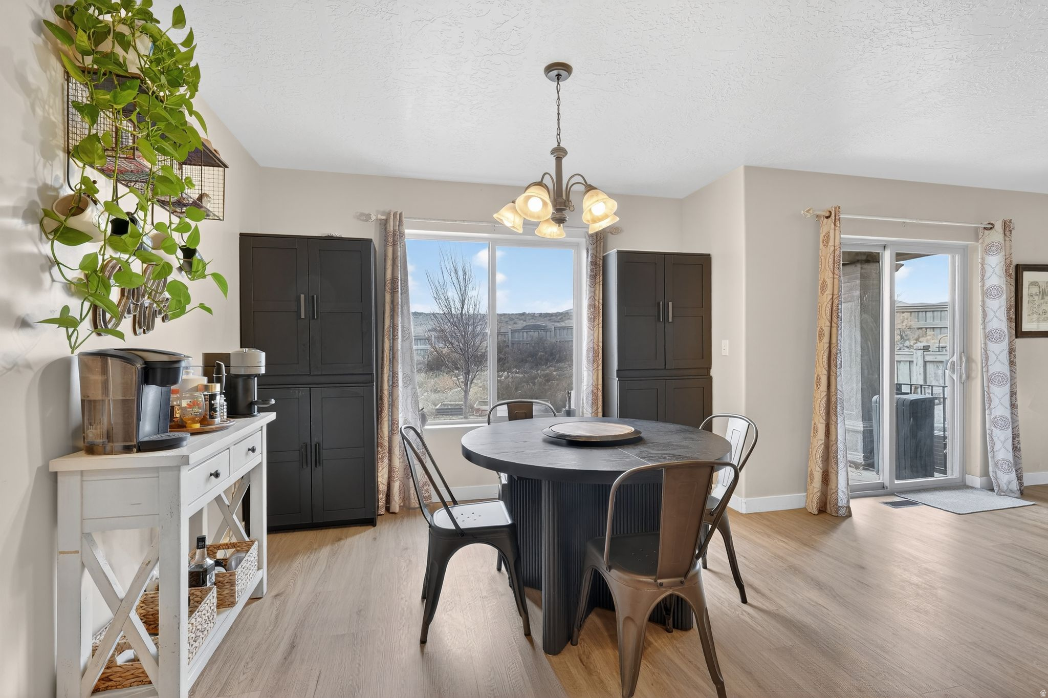 MT. AIREY - Residential