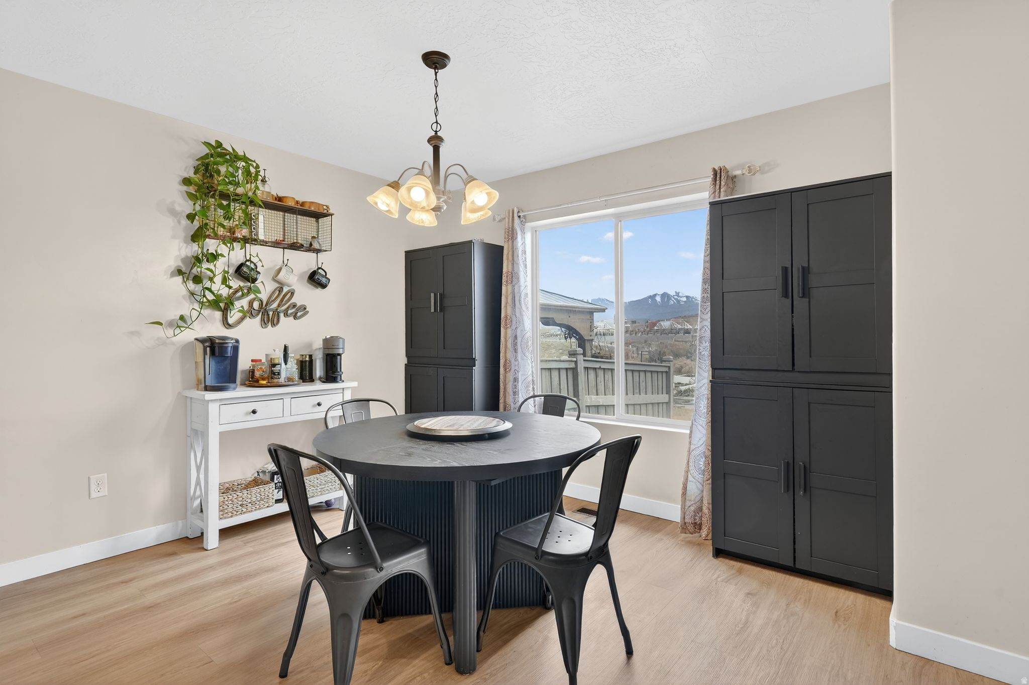 MT. AIREY - Residential