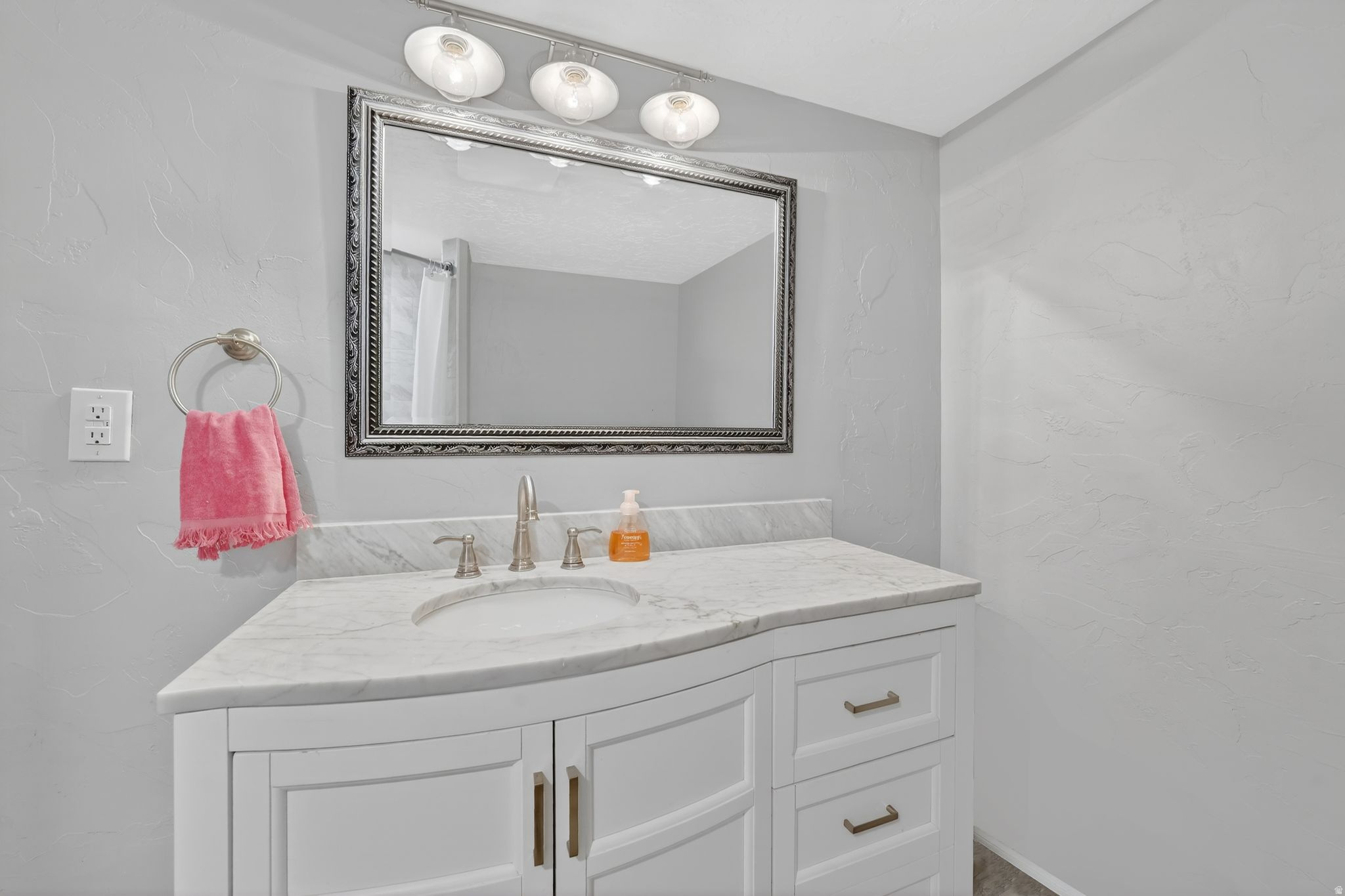 MT. AIREY - Residential