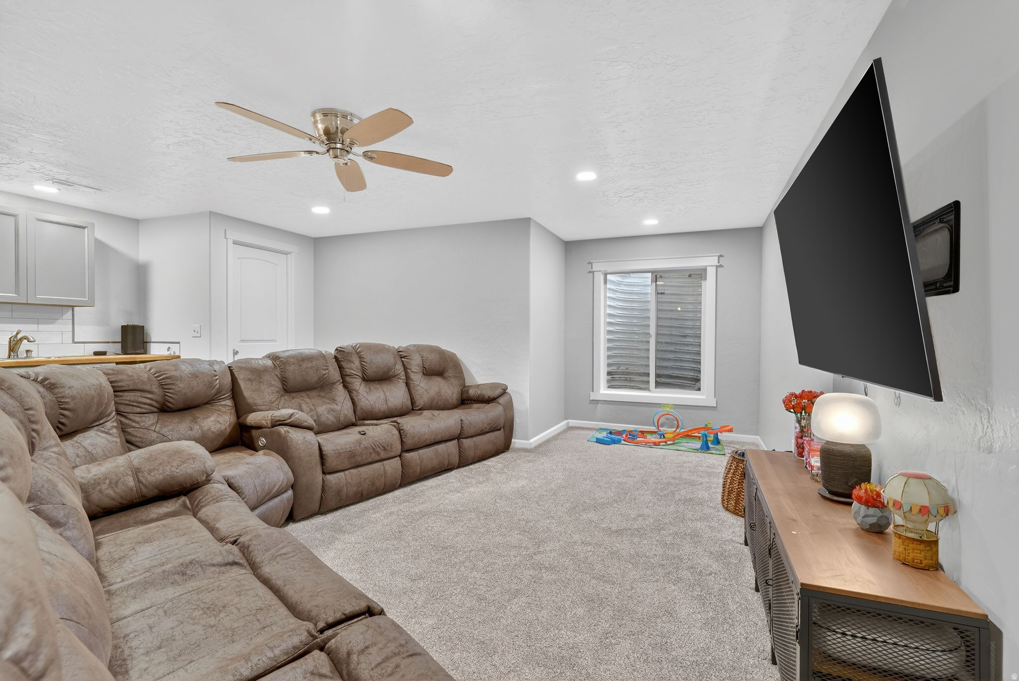 MT. AIREY - Residential