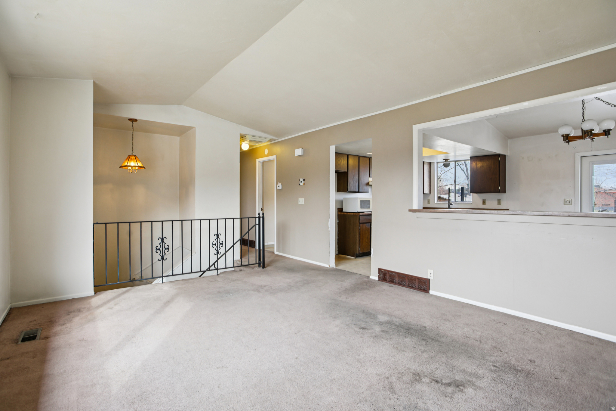 STORM MOUNTAIN TERRA - Residential