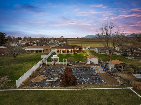 Tiny photo for 2885 W 700 S, Syracuse, UT 84075 (MLS # 2123971)