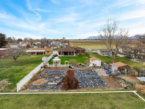 Tiny photo for 2885 W 700 S, Syracuse, UT 84075 (MLS # 2123971)