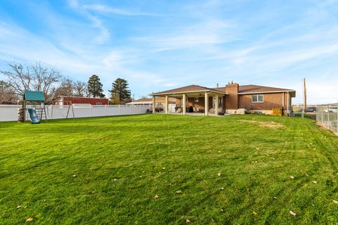 Tiny photo for 2885 W 700 S, Syracuse, UT 84075 (MLS # 2123971)