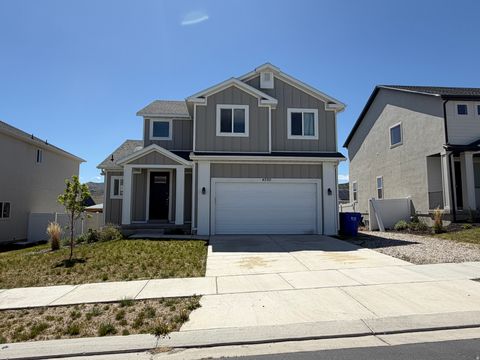 Photo of 4590 E SILVER MOON DR #3007, Eagle Mountain, UT 84005 (MLS # 2156009)