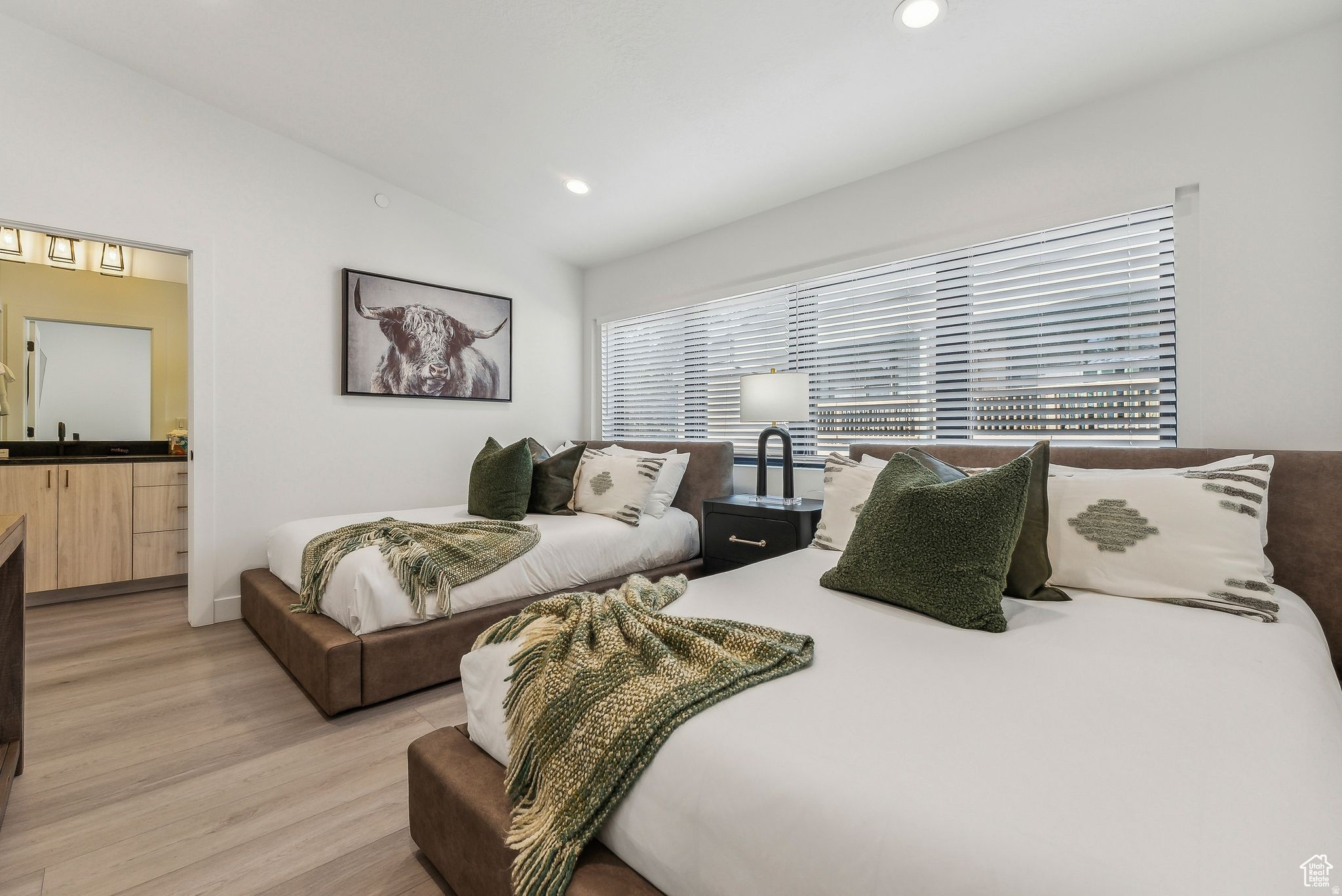 SNYDERS ADDITION - Residential