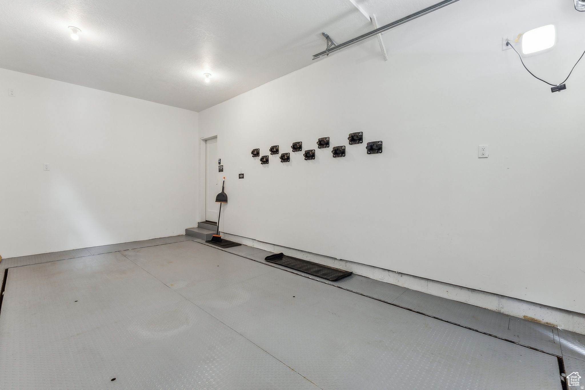 SNYDERS ADDITION - Residential