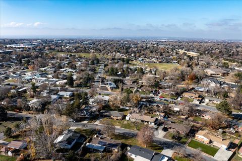 Tiny photo for 1837 E BROOKHILL DR, Cottonwood Heights, UT 84121 (MLS # 2125511)