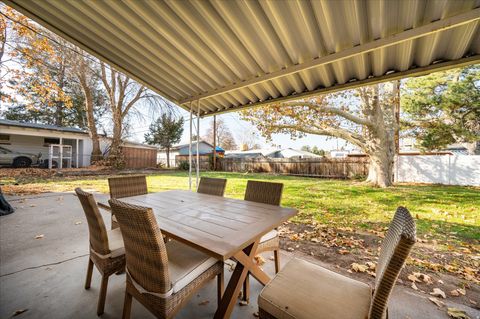 Tiny photo for 1837 E BROOKHILL DR, Cottonwood Heights, UT 84121 (MLS # 2125511)