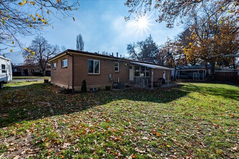Tiny photo for 1837 E BROOKHILL DR, Cottonwood Heights, UT 84121 (MLS # 2125511)