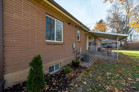 Tiny photo for 1837 E BROOKHILL DR, Cottonwood Heights, UT 84121 (MLS # 2125511)