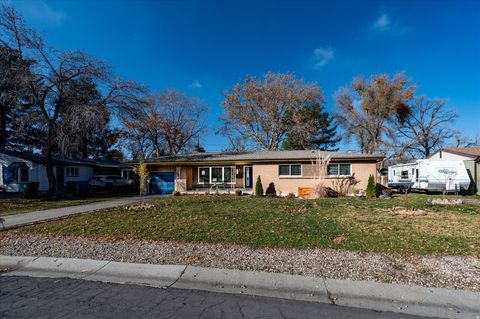 Tiny photo for 1837 E BROOKHILL DR, Cottonwood Heights, UT 84121 (MLS # 2125511)