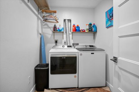 Tiny photo for 1837 E BROOKHILL DR, Cottonwood Heights, UT 84121 (MLS # 2125511)