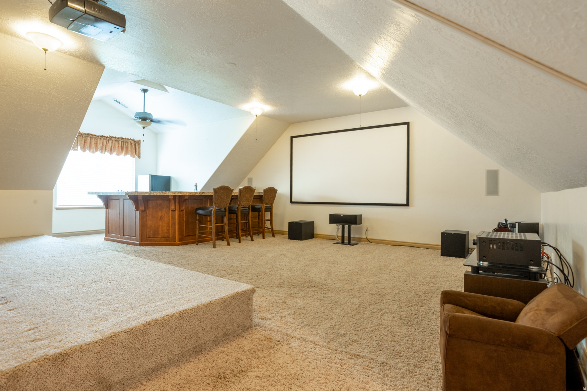 COVE@HERRIMAN SPRING - Residential