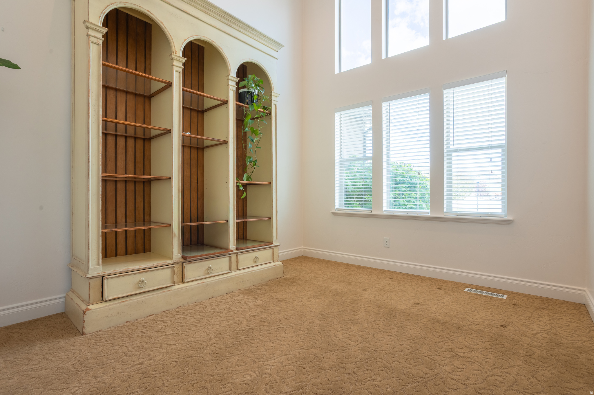 COVE@HERRIMAN SPRING - Residential