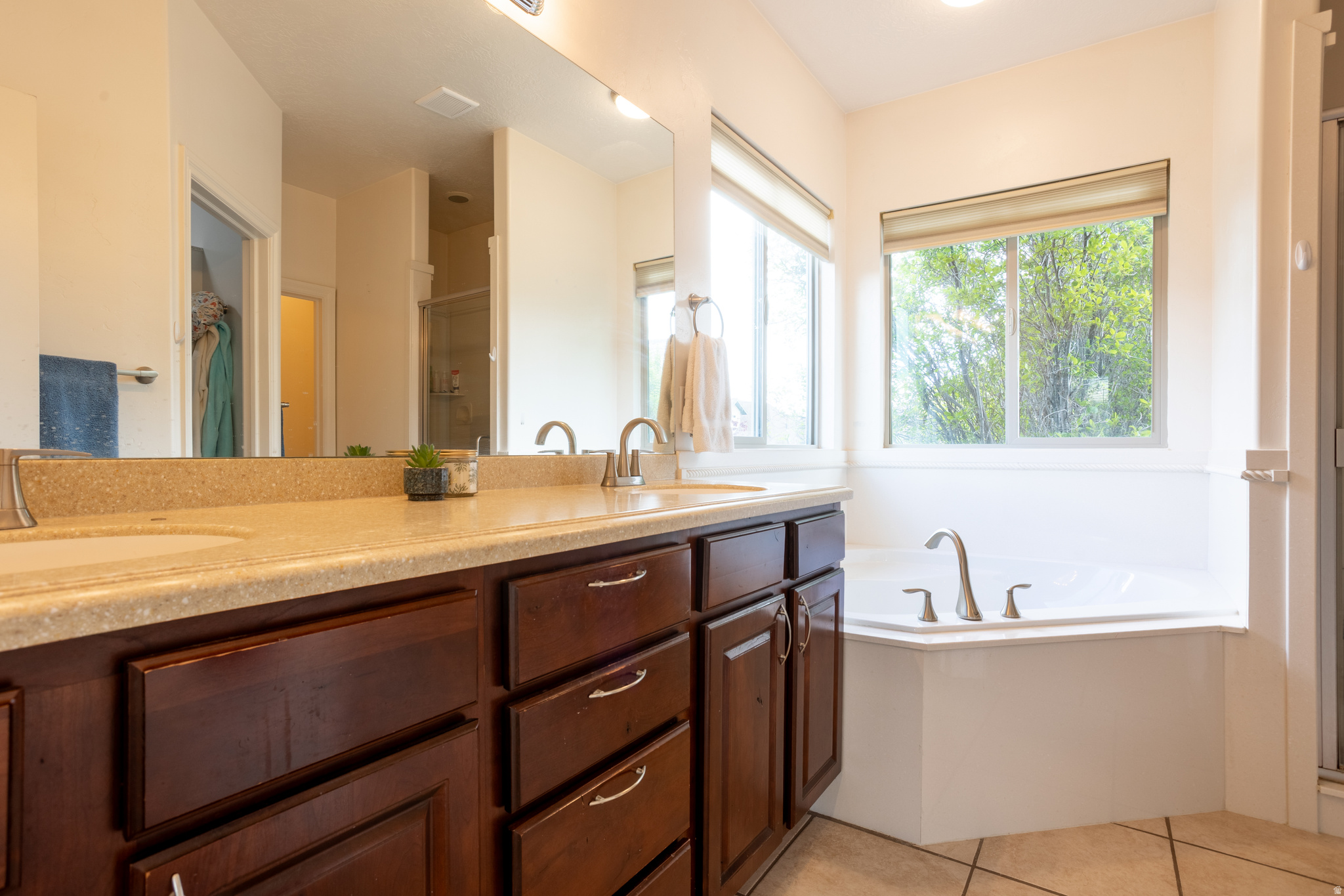 COVE@HERRIMAN SPRING - Residential