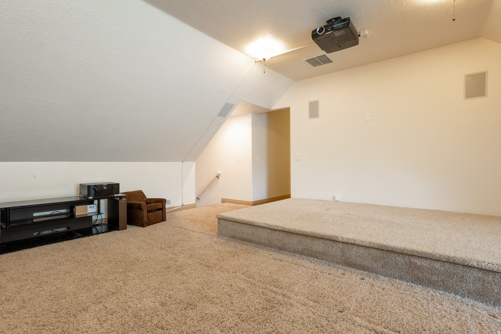 COVE@HERRIMAN SPRING - Residential