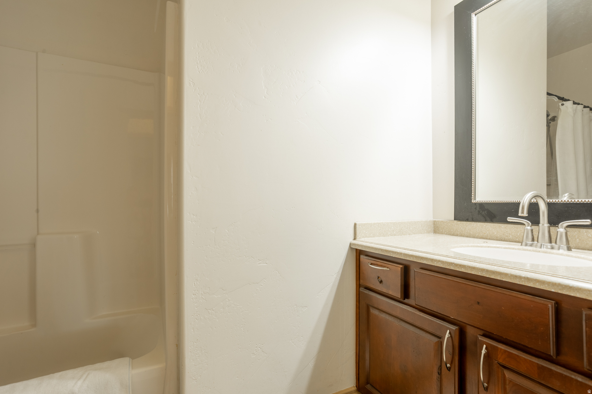 COVE@HERRIMAN SPRING - Residential