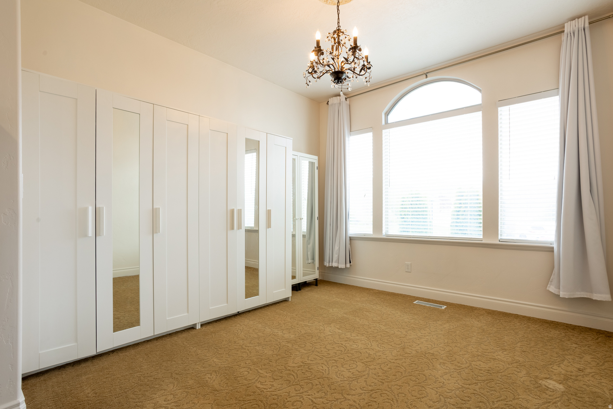 COVE@HERRIMAN SPRING - Residential