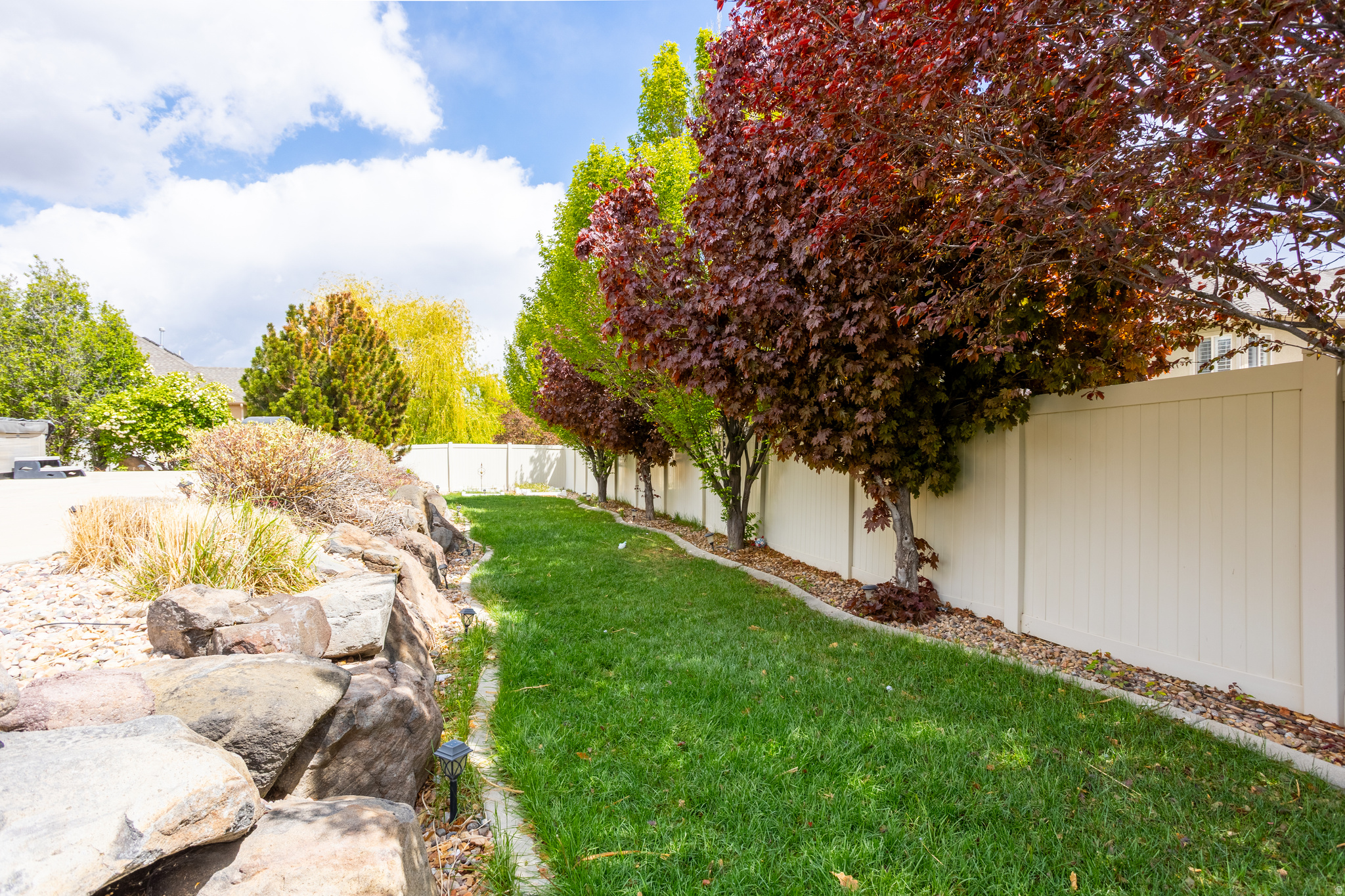 COVE@HERRIMAN SPRING - Residential