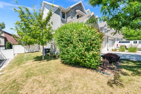 Tiny photo for 332 W PAGES LN, Bountiful, UT 84010 (MLS # 2162817)