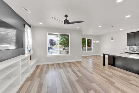 Tiny photo for 332 W PAGES LN, Bountiful, UT 84010 (MLS # 2162817)