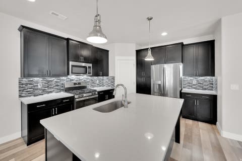 Tiny photo for 332 W PAGES LN, Bountiful, UT 84010 (MLS # 2162817)